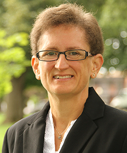 Portrait of Tina Claussen.